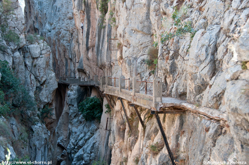 Caminito del Rey wewnątrz kanionu